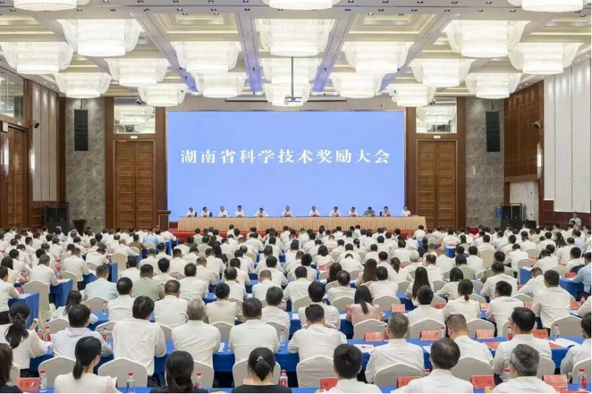 突破精密加工“卡脖子”难题！宇环数控斩获湖南省科学技术进步奖二等奖