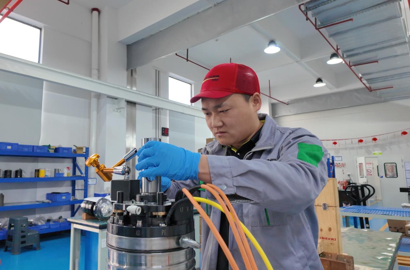 十周年员工特辑 | 精密零部件部王志丹：8载深耕，以热爱赴征程